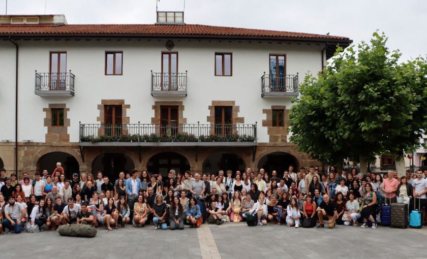 Los 37 jóvenes de EEUU que llegaron al Goierri en el marco del programa Ateak Ireki concluirán su estancia el domingo
